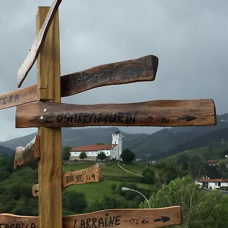 Abaraxka Disfruta La Vía Del Urola Hasta La Playa - Naturaleza Montañas Y Riqueza Cultural Hostal Azcoitia