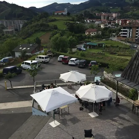 Abaraxka Disfruta La Vía Del Urola Hasta La Playa - Naturaleza Montañas Y Riqueza Cultural Hostal