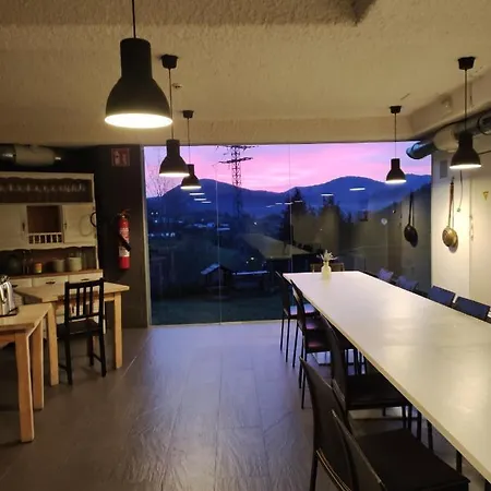 Hostel Abaraxka Disfruta La Via Del Urola Hasta La Playa - Naturaleza Montanas Y Riqueza Cultural Azcoitia